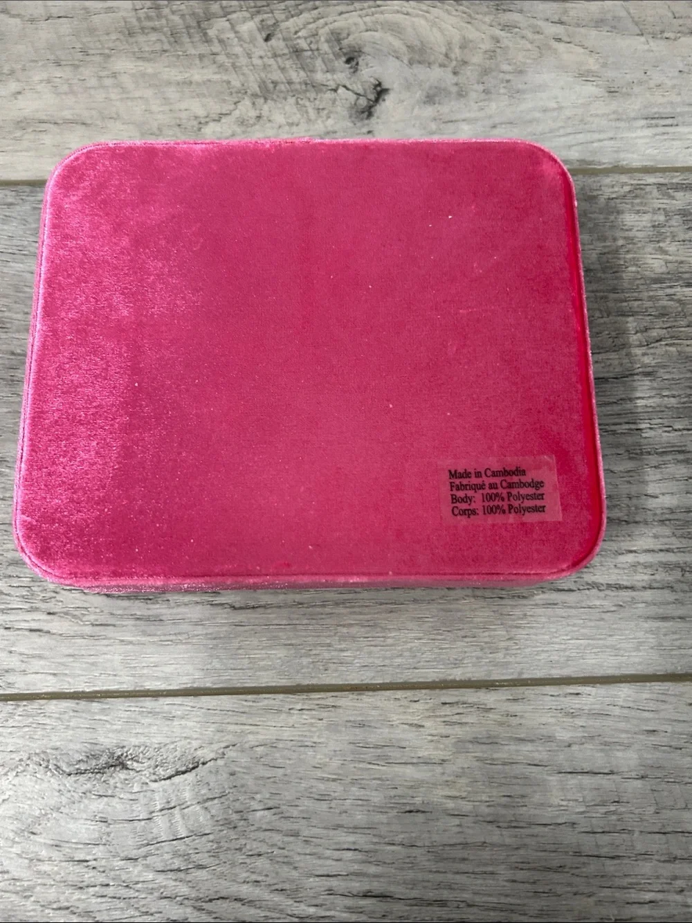 Kendra Scott Shimmering Hot Pink Jewelry Case